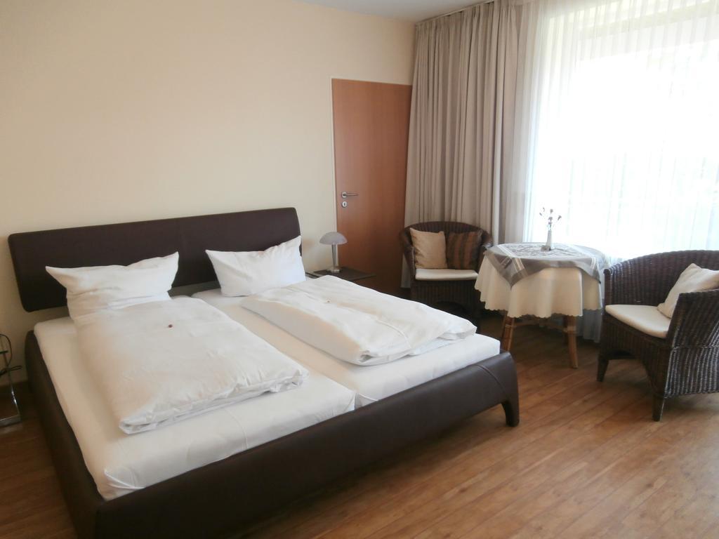 Hotel Hasselbarth Бург-ауф-Фемарн Экстерьер фото